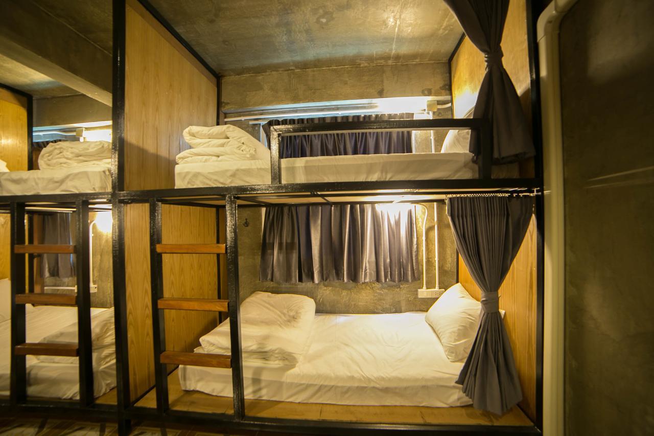 In My Bed Hostel Bangkok Room photo