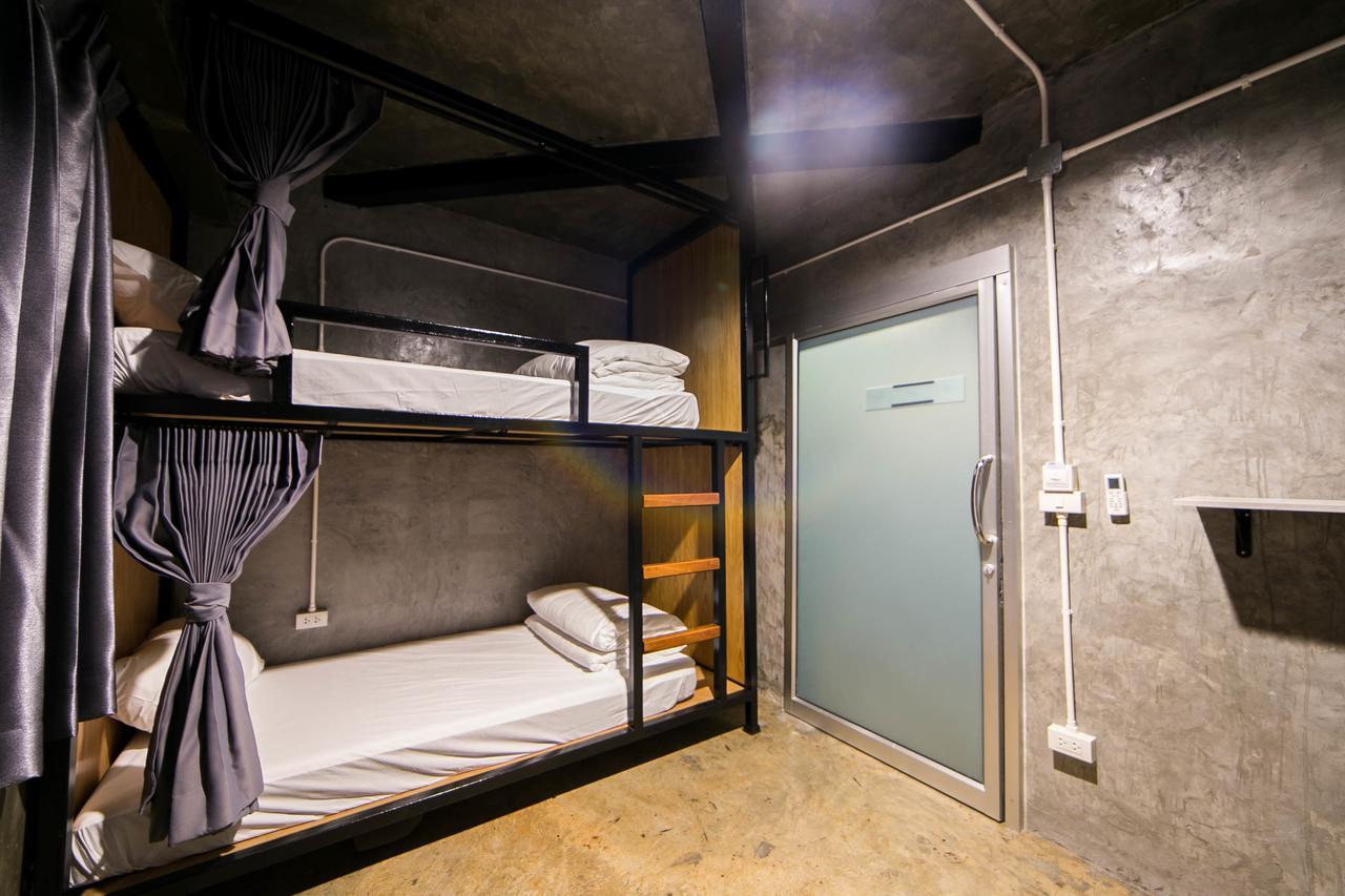 In My Bed Hostel Bangkok Room photo
